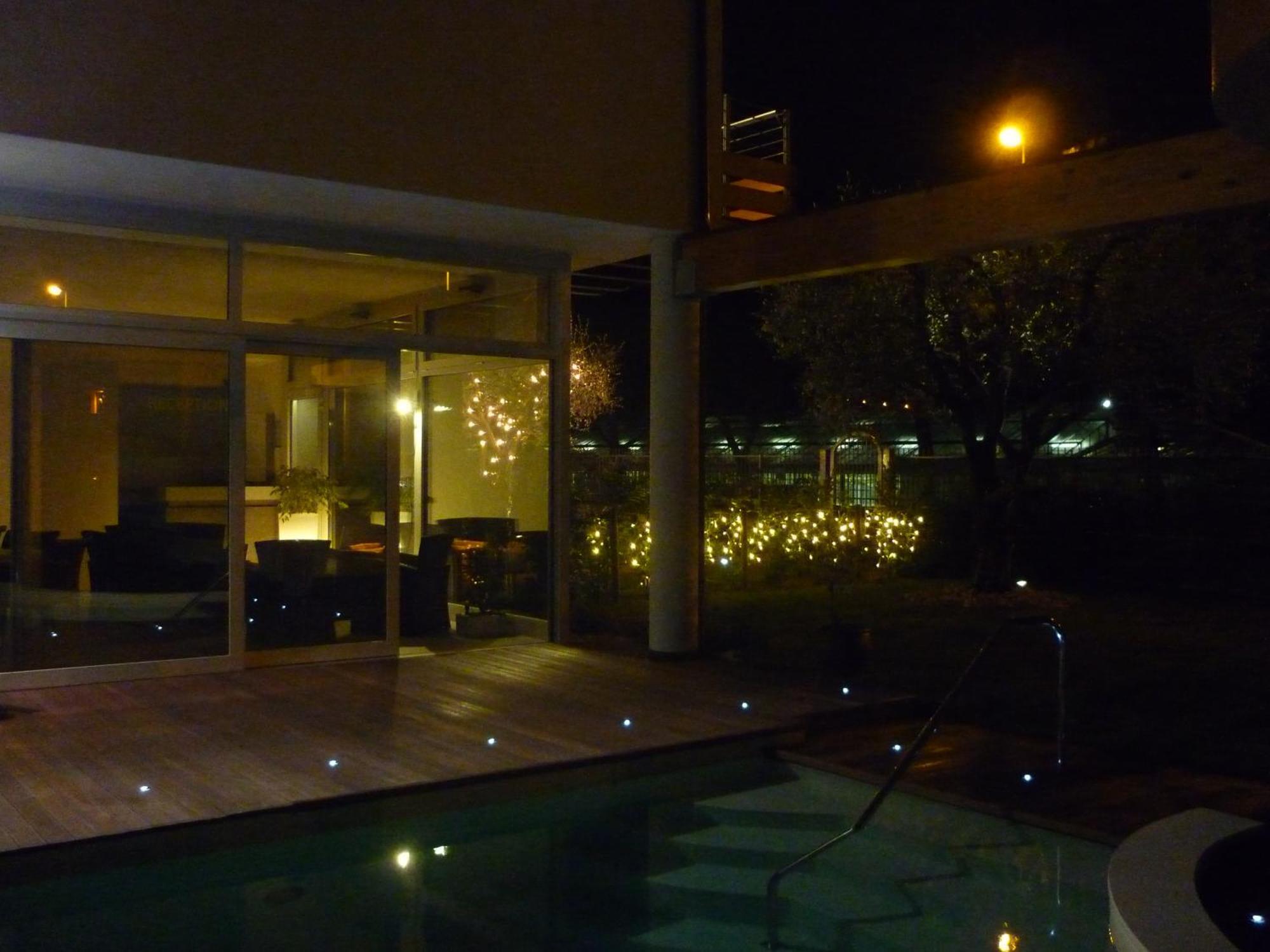 Apartahotel Rivachiara