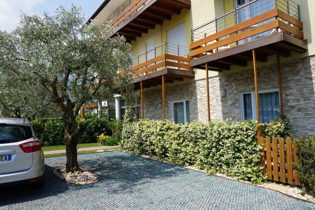 Apart-hotel Rivachiara *